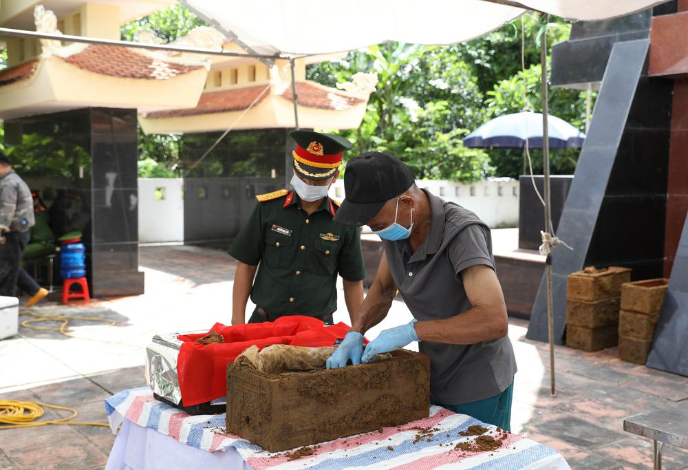 Phó Thủ tướng Phạm Thị Thanh Trà yêu cầu đẩy mạnh tìm kiếm, quy tập hài cốt liệt sĩ và nâng cao năng lực giám định ADN - Ảnh 2. Phó Thủ tướng Phạm Thị Thanh Trà yêu cầu đẩy mạnh tìm kiếm, quy tập hài cốt liệt sĩ và nâng cao năng lực giám định ADN - Ảnh 2.
