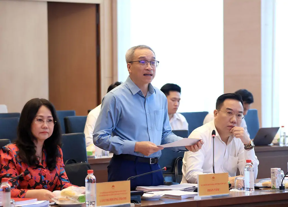 Tiếp tục Phiên họp toàn thể lần thứ ba Uỷ ban Văn hoá và Xã hội của Quốc hội - Ảnh 4.