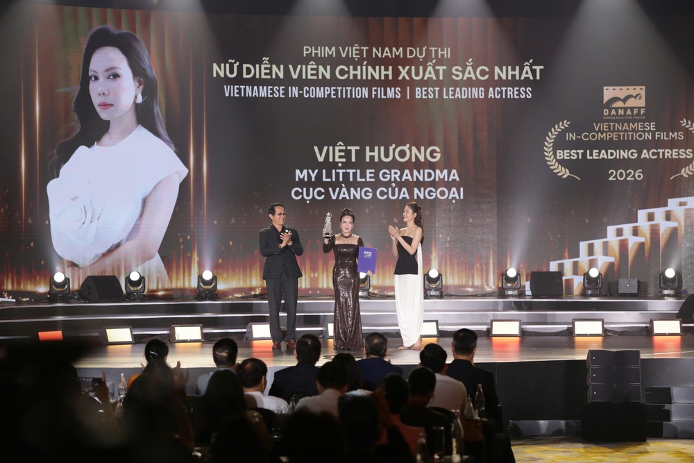 "Tử chiến trên không" giành cú đúp giải thưởng tại DANAFF IV - Ảnh 8. "Tử chiến trên không" giành cú đúp giải thưởng tại DANAFF IV - Ảnh 8.