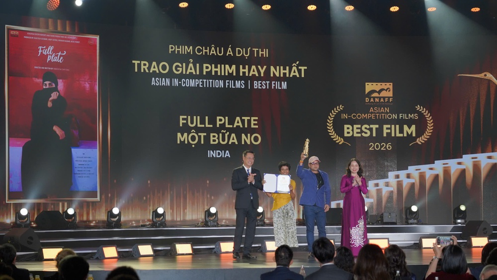 "Tử chiến trên không" giành cú đúp giải thưởng tại DANAFF IV - Ảnh 10. "Tử chiến trên không" giành cú đúp giải thưởng tại DANAFF IV - Ảnh 10.