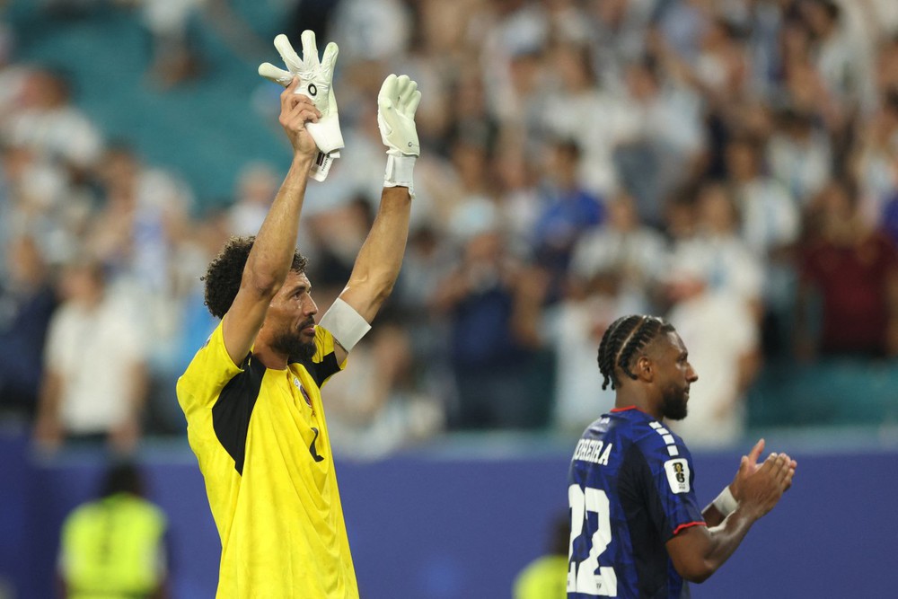 Không gia nhập đội bóng của Messi, thủ môn của Cape Verde sắp cập bến CLB của Nam Mỹ - Ảnh 1. Không gia nhập đội bóng của Messi, thủ môn của Cape Verde sắp cập bến CLB của Nam Mỹ - Ảnh 1.