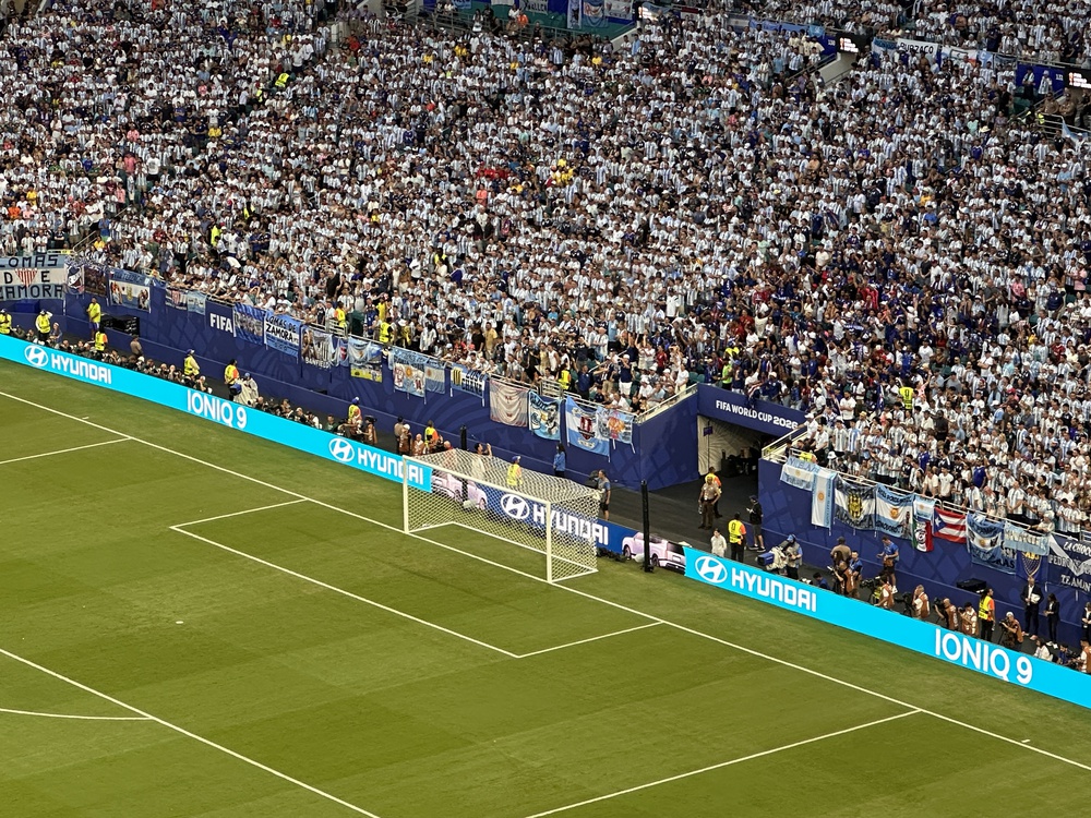 Thư nước Mỹ: World Cup này thật sự tuyệt vời - Ảnh 1. Thư nước Mỹ: World Cup này thật sự tuyệt vời - Ảnh 1.