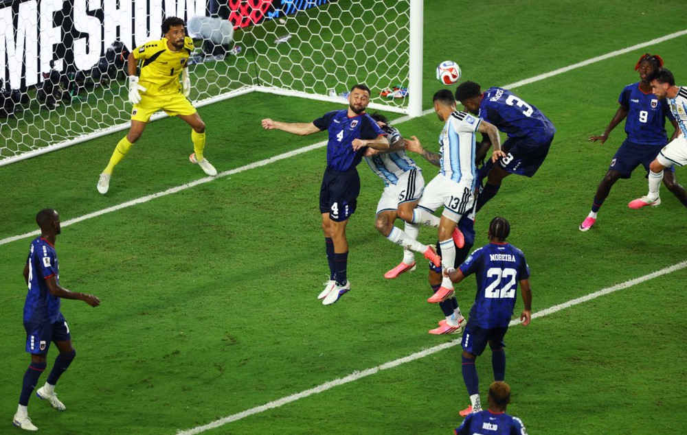 Vì sao Messi không được tính kiến tạo ở trận Argentina thắng Cape Verde? - Ảnh 1. Vì sao Messi không được tính kiến tạo ở trận Argentina thắng Cape Verde? - Ảnh 1.