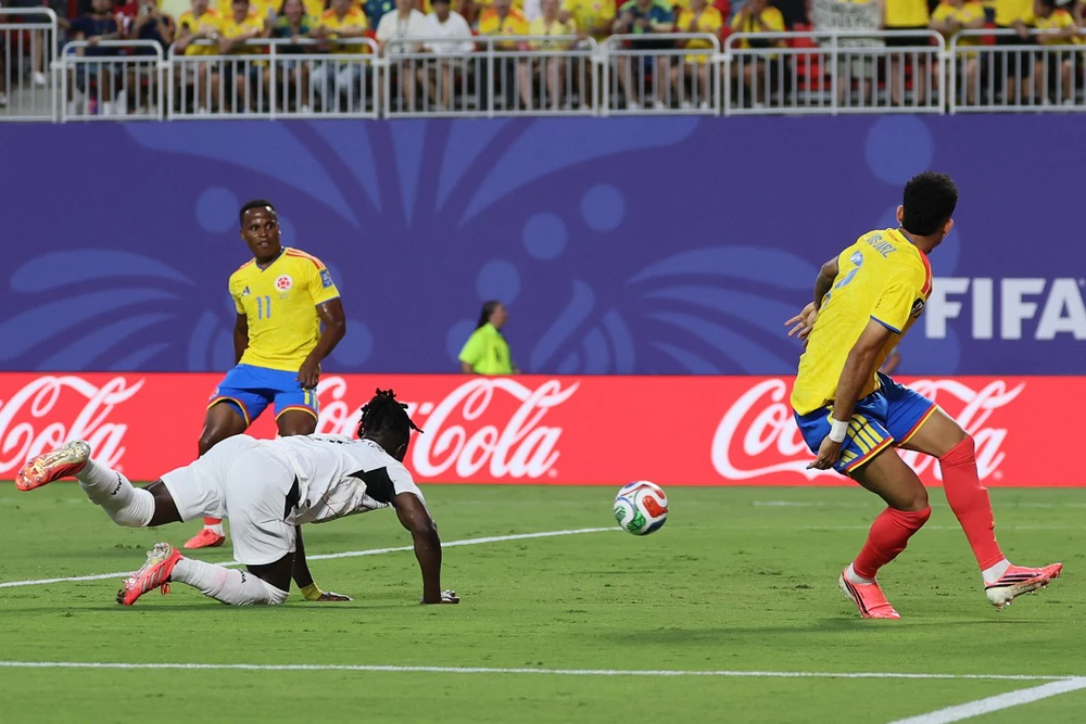 VIDEO clip bàn thắng trận Colombia vs Ghana, vòng 32 đội World Cup 2026 - Ảnh 2. VIDEO clip bàn thắng trận Colombia vs Ghana, vòng 32 đội World Cup 2026 - Ảnh 2.