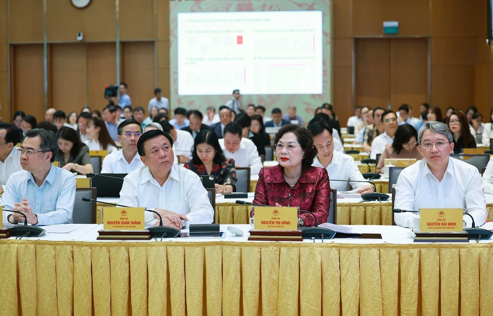 Hội nghị trực tuyến Chính phủ với địa phương: Dồn lực bứt phá để đạt tăng trưởng hai con số - Ảnh 2.