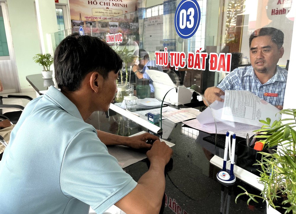 Chính quyền địa phương 2 cấp: Từ tinh gọn bộ máy đến quản trị hiện đại - Ảnh 2. Chính quyền địa phương 2 cấp: Từ tinh gọn bộ máy đến quản trị hiện đại - Ảnh 2.