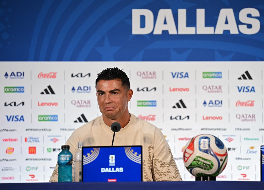 Tin nóng thể thao tối 6/7: Ronaldo tiếp tục tạo sóng truyền thông, SVĐ lớn nhất thế giới của Việt Nam rò rỉ thông số gây choáng - Ảnh 1. Tin nóng thể thao tối 6/7: Ronaldo tiếp tục tạo sóng truyền thông, SVĐ lớn nhất thế giới của Việt Nam rò rỉ thông số gây choáng - Ảnh 1.