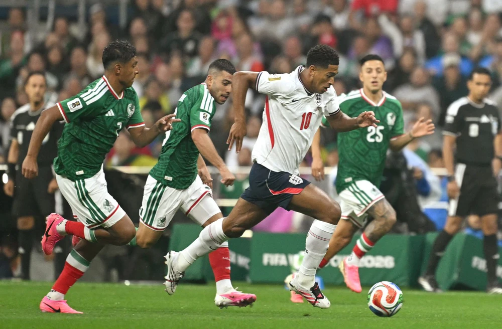 VTV6 VTV3 trực tiếp bóng đá Mexico vs Anh 08h00 hôm nay, vòng 1/8 World Cup 2026 - Ảnh 4.