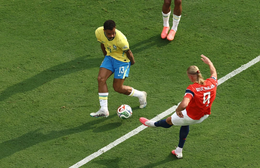 Ngôi sao World Cup 2026 hôm nay: Haaland, người hùng Viking viết lại lịch sử bóng đá Na Uy ở sân chơi thế giới - Ảnh 5. Ngôi sao World Cup 2026 hôm nay: Haaland, người hùng Viking viết lại lịch sử bóng đá Na Uy ở sân chơi thế giới - Ảnh 5.
