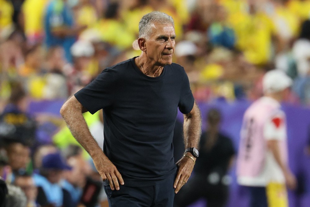 HLV kỳ cựu Carlos Queiroz đã chính thức từ chức HLV trưởng đội tuyển Ghana, khép lại quãng thời gian chỉ 11 tuần dẫn dắt "Những ngôi sao đen". Ảnh: AFP HLV kỳ cựu Carlos Queiroz đã chính thức từ chức HLV trưởng đội tuyển Ghana, khép lại quãng thời gian chỉ 11 tuần dẫn dắt "Những ngôi sao đen". Ảnh: AFP