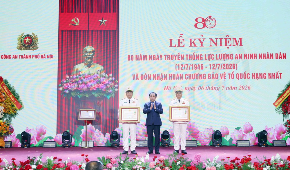 Công an Hà Nội kỷ niệm 80 năm Ngày truyền thống lực lượng An ninh nhân dân - Ảnh 6. Công an Hà Nội kỷ niệm 80 năm Ngày truyền thống lực lượng An ninh nhân dân - Ảnh 6.
