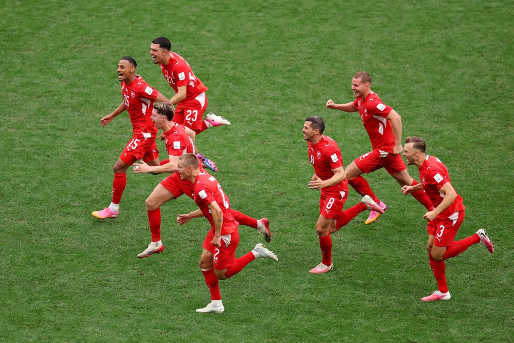 Thụy Sĩ hạ Colombia trên chấm luân lưu, nghẹt thở giành vé vào tứ kết World Cup 2026 - Ảnh 2.