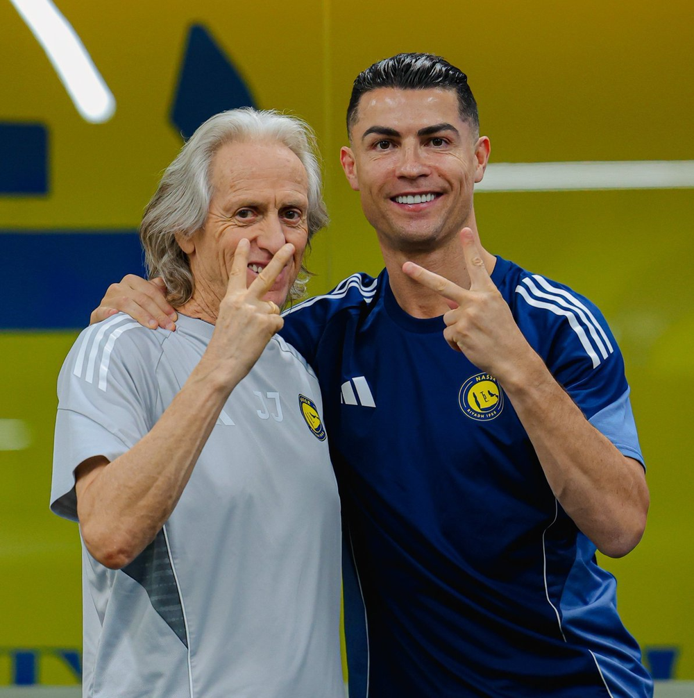 World Cup 2026 24h: Thầy cũ Ronaldo sắp tiếp quản ĐT Bồ Đào Nha, Pháp kháng cáo thẻ vàng của Olise - Ảnh 1. World Cup 2026 24h: Thầy cũ Ronaldo sắp tiếp quản ĐT Bồ Đào Nha, Pháp kháng cáo thẻ vàng của Olise - Ảnh 1.