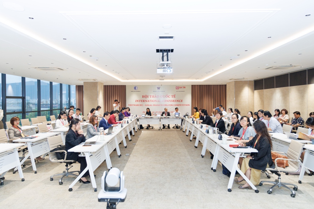Hội tụ trí tuệ quốc tế, kiến tạo khung pháp lý cho Trung tâm tài chính quốc tế Việt Nam - Ảnh 1. Hội tụ trí tuệ quốc tế, kiến tạo khung pháp lý cho Trung tâm tài chính quốc tế Việt Nam - Ảnh 1.