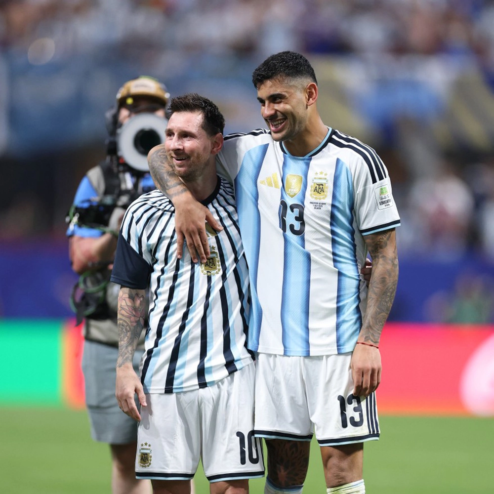 Messi thiết lập hàng loạt cột mốc lịch sử sau màn ngược dòng kỳ vĩ của Argentina - Ảnh 2. Messi