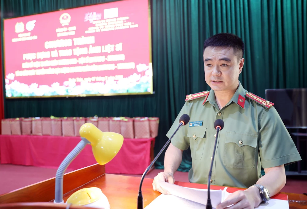 Phục dựng ảnh liệt sỹ - nối dài hành trình tri ân - Ảnh 1. Phục dựng ảnh liệt sỹ - nối dài hành trình tri ân - Ảnh 1.