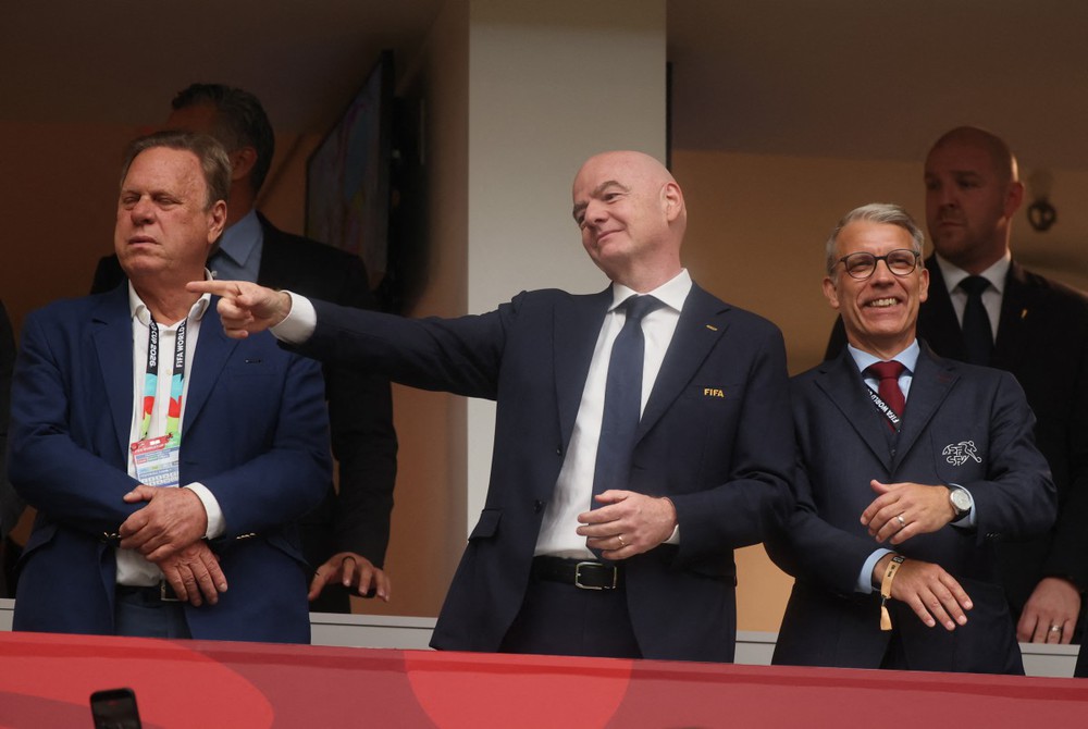 Chủ tịch FIFA Gianni Infantino bị yêu cầu điều tra - Ảnh 1. Chủ tịch FIFA Gianni Infantino bị yêu cầu điều tra - Ảnh 1.