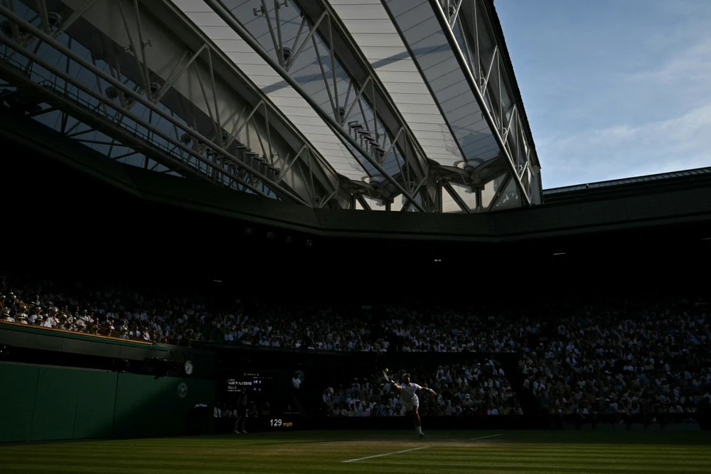 Djokovic nổi giận vì quyết định gây tranh cãi tại Wimbledon 2026 - Ảnh 2. Djokovic nổi giận vì quyết định gây tranh cãi tại Wimbledon 2026 - Ảnh 2.