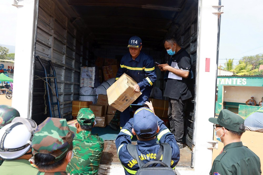 Việt Nam viện trợ nhân đạo khẩn cấp giúp Venezuela khắc phục hậu quả thiên tai - Ảnh 2. Việt Nam viện trợ nhân đạo khẩn cấp giúp Venezuela khắc phục hậu quả thiên tai - Ảnh 2.