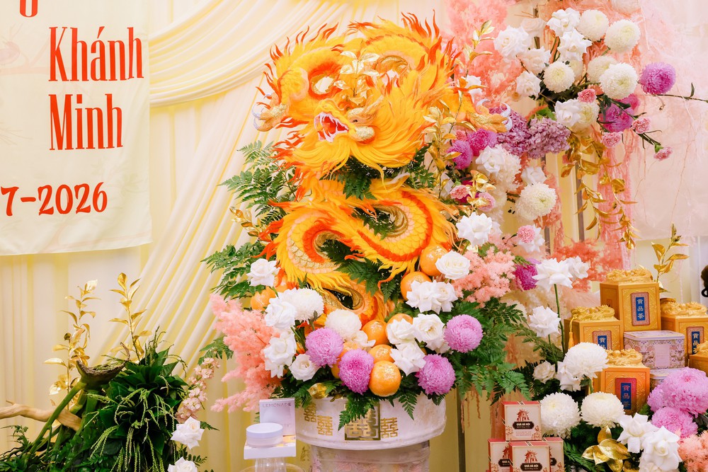 Rộn ràng chuyện cưới hỏi cùng BST "Đóa hoa vàng dưới biển xanh" - Ảnh 8. Rộn ràng chuyện cưới hỏi cùng BST "Đóa hoa vàng dưới biển xanh" - Ảnh 8.