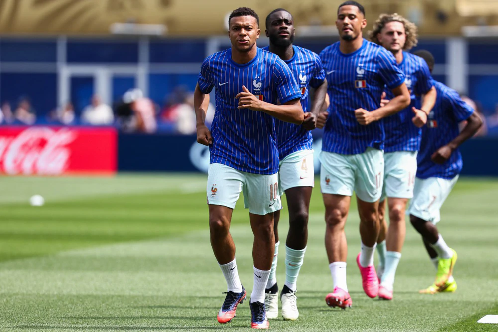 TRỰC TIẾP bóng đá Pháp vs Morocco: Desire Doue, Mbappe, Dembele, Olise đá chính - Ảnh 3. TRỰC TIẾP bóng đá Pháp vs Morocco: Desire Doue, Mbappe, Dembele, Olise đá chính - Ảnh 3.