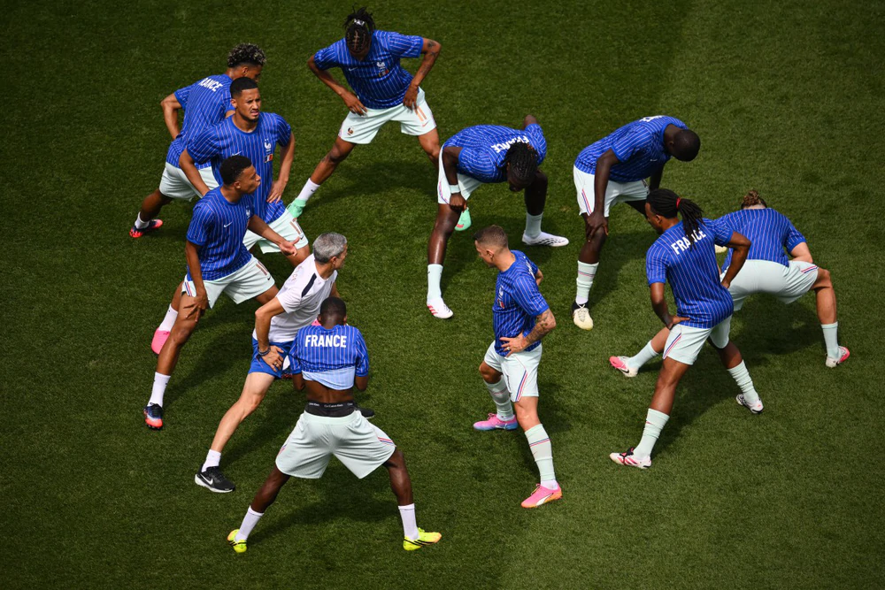 TRỰC TIẾP bóng đá Pháp vs Morocco: Desire Doue, Mbappe, Dembele, Olise đá chính - Ảnh 5. TRỰC TIẾP bóng đá Pháp vs Morocco: Desire Doue, Mbappe, Dembele, Olise đá chính - Ảnh 5.