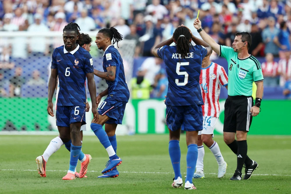 FIFA bác đơn kháng cáo của Pháp, Olise mang "án treo" vào trận tứ kết World Cup 2026 - Ảnh 1. FIFA bác đơn kháng cáo của Pháp, Olise mang "án treo" vào trận tứ kết World Cup 2026 - Ảnh 1.
