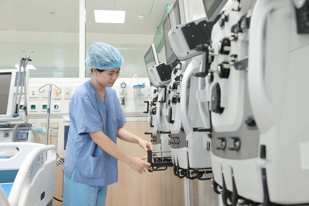 Vì một Việt Nam khỏe mạnh: Xây dựng một nền y tế hiện đại, công bằng, hiệu quả, lấy người dân làm trung tâm - Ảnh 4. Vì một Việt Nam khỏe mạnh: Xây dựng một nền y tế hiện đại, công bằng, hiệu quả, lấy người dân làm trung tâm - Ảnh 4.