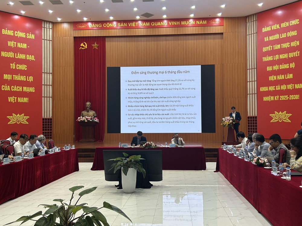 Nhận diện động lực và thách thức của kinh tế Việt Nam - Ảnh 2. Nhận diện động lực và thách thức của kinh tế Việt Nam - Ảnh 2.