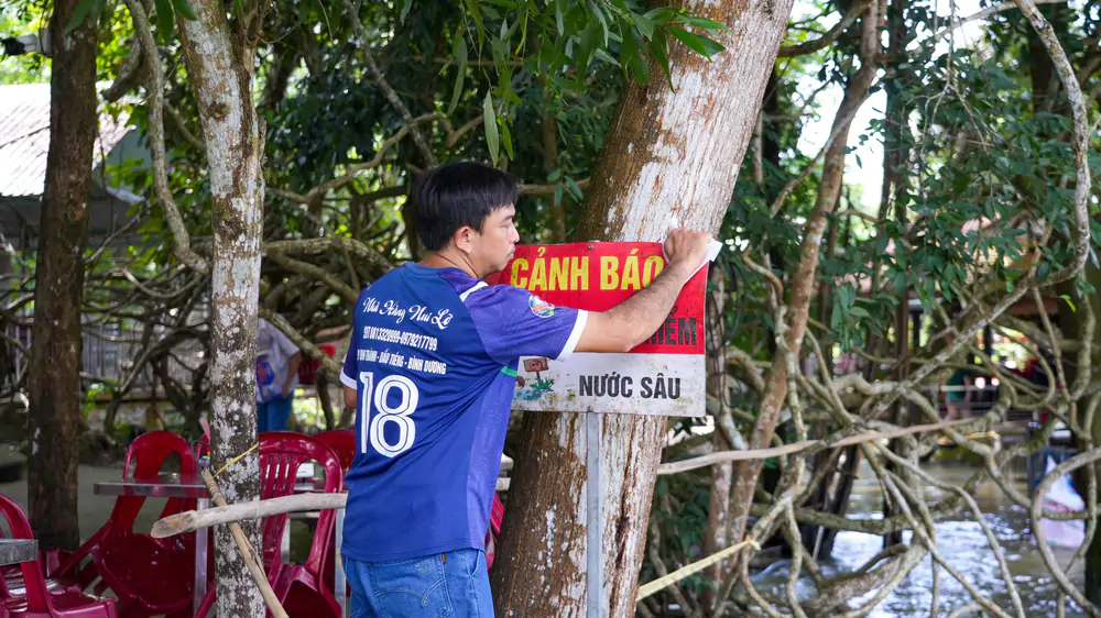 Hành lang thoát lũ hồ Dầu Tiếng bị “bóp nghẹt” - Ảnh 3.