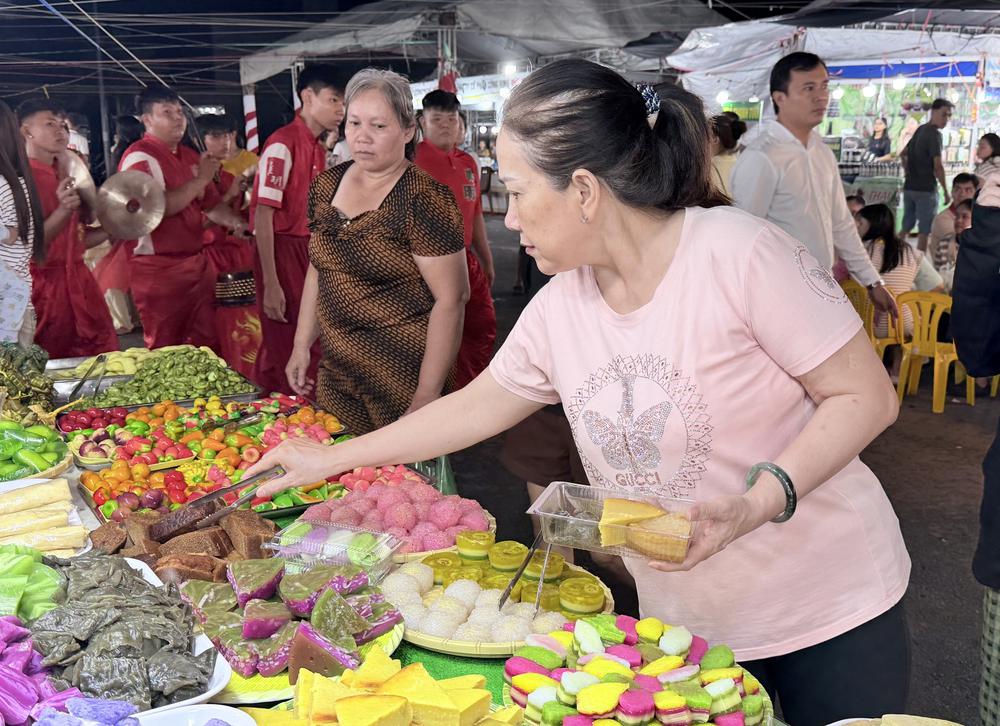 Tinh hoa bánh dân gian tại Ngày hội Bánh dân gian Nam Bộ - An Giang 2026 - Ảnh 14. Tinh hoa bánh dân gian tại Ngày hội Bánh dân gian Nam Bộ - An Giang 2026 - Ảnh 14.
