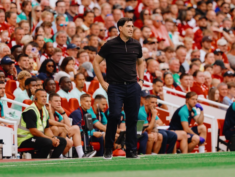 Liverpool trước mùa giải mới: Andoni Iraola vẫn ngổn ngang trăm bề - Ảnh 1. Liverpool trước mùa giải mới: Andoni Iraola vẫn ngổn ngang trăm bề - Ảnh 1.