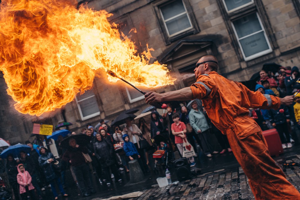 Vì sao Edinburgh tháng 8 biến thành "trung tâm nghệ thuật của thế giới"? - Ảnh 4.