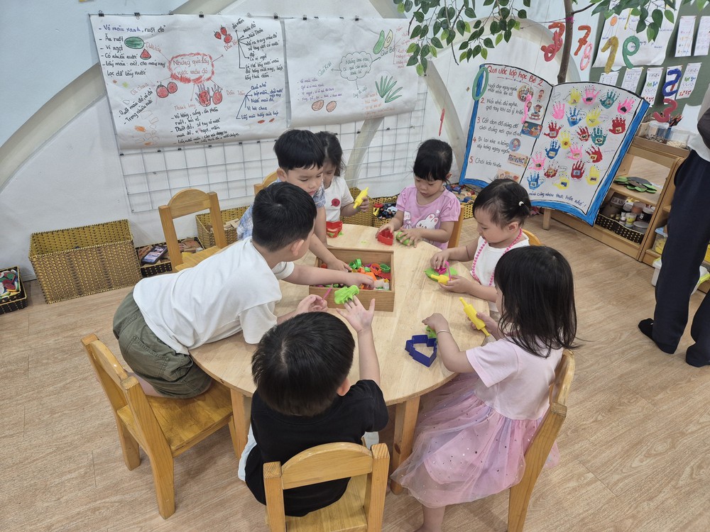 Hà Nội chủ động bảo đảm sách giáo khoa cho năm học mới 2026-2027 - Ảnh 3. Hà Nội chủ động bảo đảm sách giáo khoa cho năm học mới 2026-2027 - Ảnh 3.