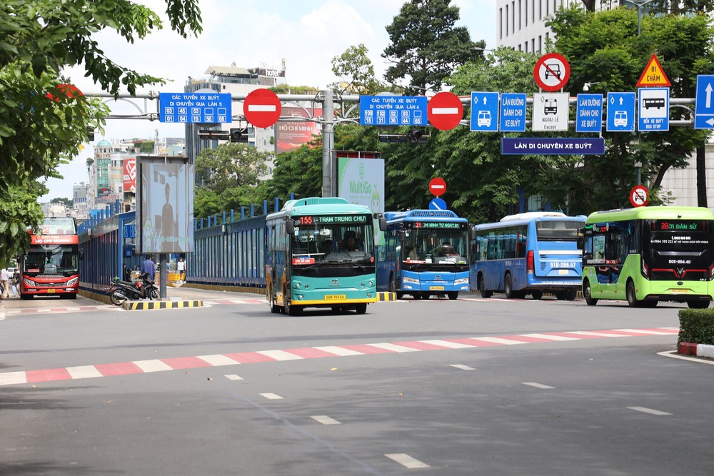 TP. Hồ Chí Minh ưu tiên cho xe buýt khi tổ chức giao thông đô thị - Ảnh 1. TP. Hồ Chí Minh ưu tiên cho xe buýt khi tổ chức giao thông đô thị - Ảnh 1.