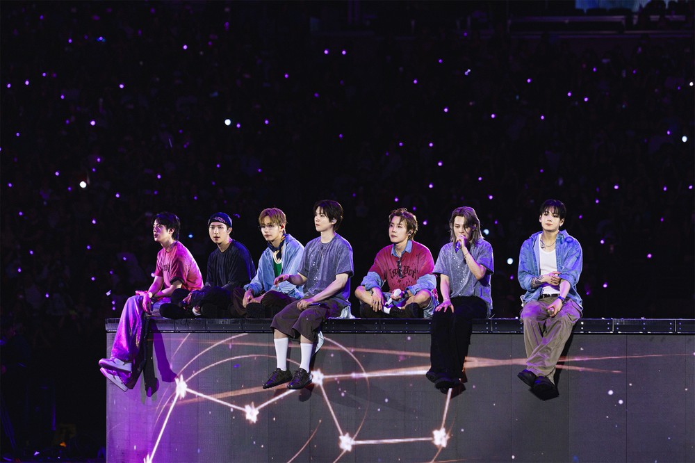 BTS chinh phục Bắc Mỹ: Từ "BTS Boulevard" đến lời chào đặc biệt của Thống đốc Mỹ - Ảnh 2. BTS chinh phục Bắc Mỹ: Từ "BTS Boulevard" đến lời chào đặc biệt của Thống đốc Mỹ - Ảnh 2.