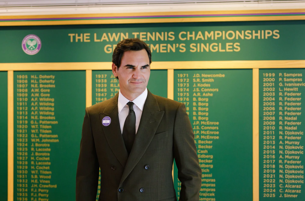 Federer rời danh sách tỷ phú của Forbes. Ảnh: FBNV Federer rời danh sách tỷ phú của Forbes. Ảnh: FBNV
