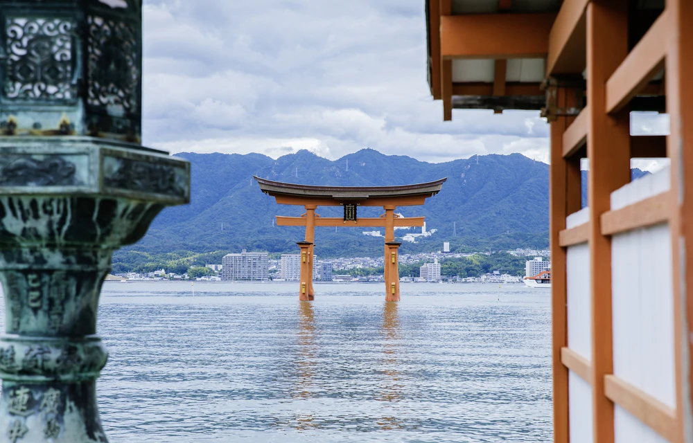 Đền Itsukushima – Tuyệt tác kiến trúc giữa biển trời Hiroshima, Nhật Bản - Ảnh 7. Đền Itsukushima – Tuyệt tác kiến trúc giữa biển trời Hiroshima, Nhật Bản - Ảnh 7.