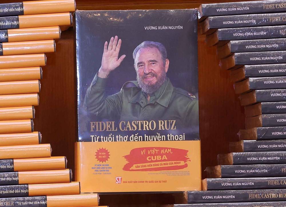 Tọa đàm "Fidel Castro Ruz - Từ tuổi thơ đến huyền thoại" - Ảnh 1. Tọa đàm "Fidel Castro Ruz - Từ tuổi thơ đến huyền thoại" - Ảnh 1.