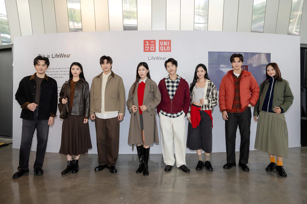 Thơm (Da LAB) và H’Hen Niê yêu thích loạt trang phục thu đông của UNIQLO - Ảnh 4. Thơm (Da LAB) và H’Hen Niê yêu thích loạt trang phục thu đông của UNIQLO - Ảnh 4.