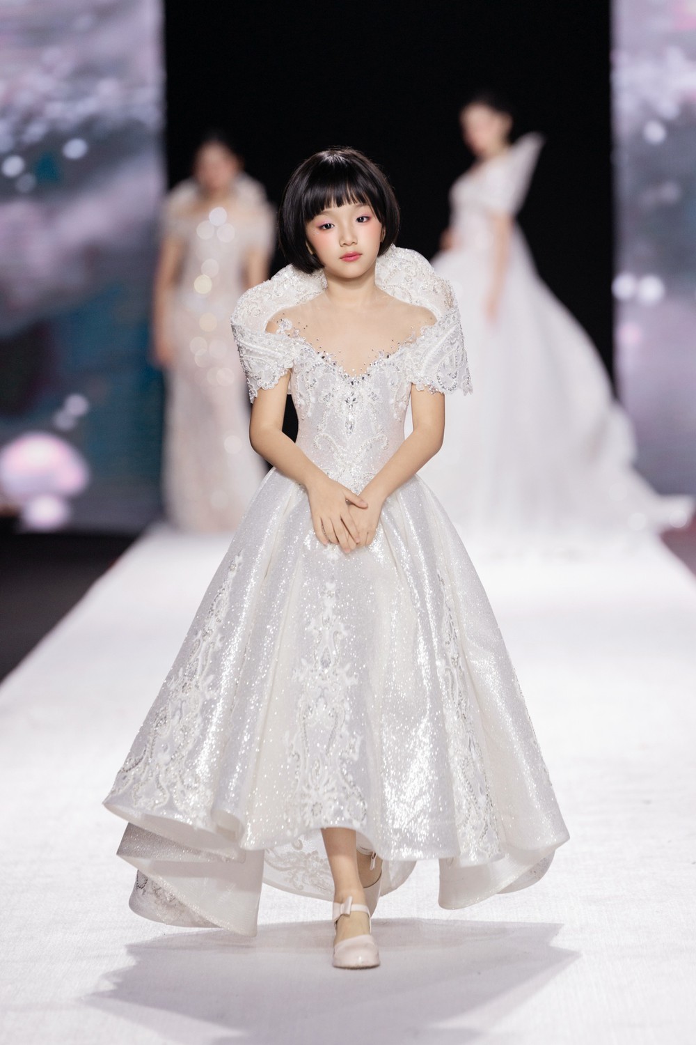 Người mẫu Nhã Tâm "càn quét" sàn diễn Destination Runway Fashion Week 2026 - Ảnh 3. Người mẫu Nhã Tâm "càn quét" sàn diễn Destination Runway Fashion Week 2026 - Ảnh 3.