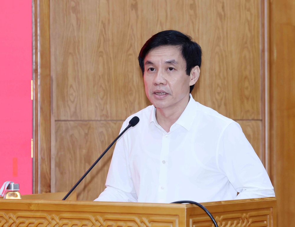 Đảng bộ TTXVN quán triệt, triển khai thực hiện Nghị quyết Trung ương 3, khóa XIV - Ảnh 4. Đảng bộ TTXVN quán triệt, triển khai thực hiện Nghị quyết Trung ương 3, khóa XIV - Ảnh 4.
