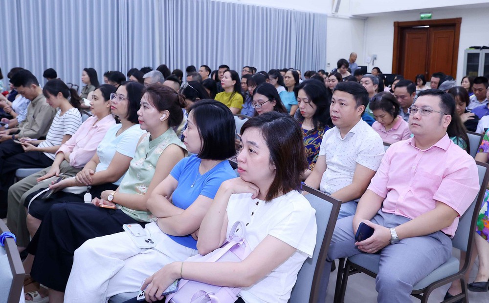Đảng bộ TTXVN quán triệt, triển khai thực hiện Nghị quyết Trung ương 3, khóa XIV - Ảnh 14. Đảng bộ TTXVN quán triệt, triển khai thực hiện Nghị quyết Trung ương 3, khóa XIV - Ảnh 14.