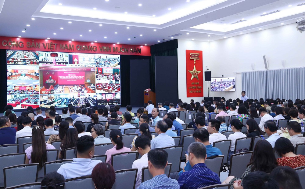 Đảng bộ TTXVN quán triệt, triển khai thực hiện Nghị quyết Trung ương 3, khóa XIV - Ảnh 13. Đảng bộ TTXVN quán triệt, triển khai thực hiện Nghị quyết Trung ương 3, khóa XIV - Ảnh 13.