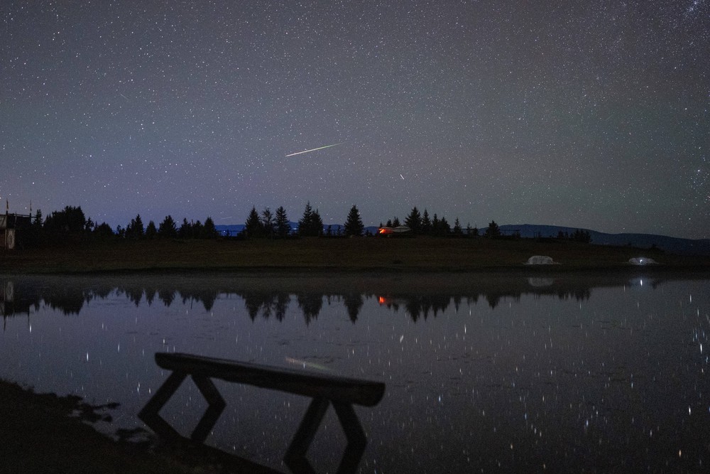 Vẻ đẹp kỳ ảo của mưa sao băng Perseids - Ảnh 10. Vẻ đẹp kỳ ảo của mưa sao băng Perseids - Ảnh 10.