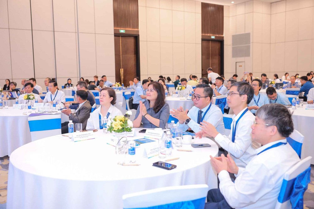 Định hình tương lai báo chí trong kỷ nguyên AI - Ảnh 5. Định hình tương lai báo chí trong kỷ nguyên AI - Ảnh 5.