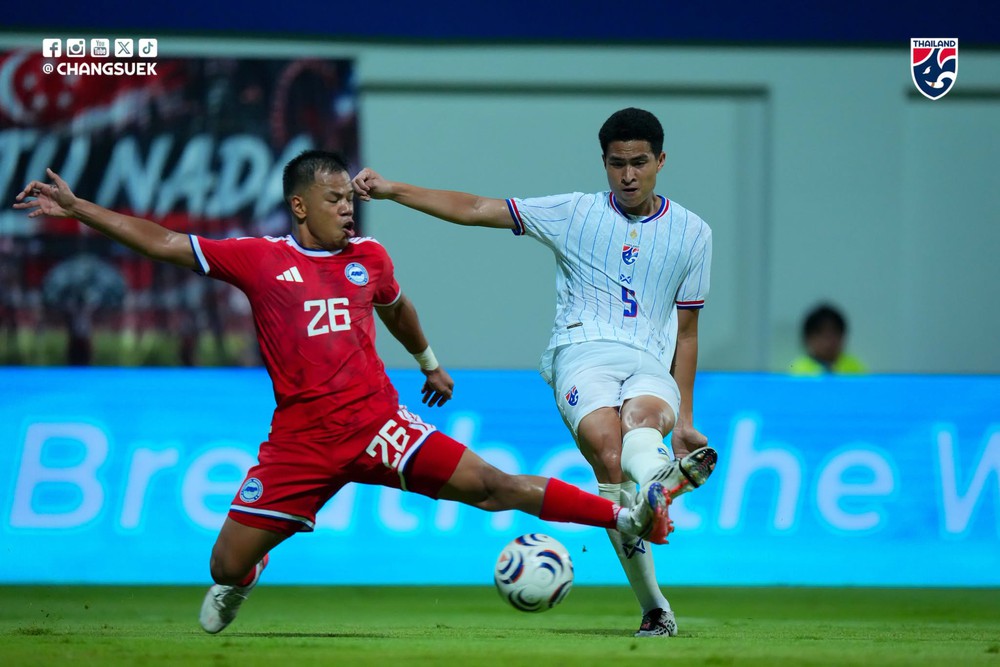 Dàn sao tấn công trẻ đưa Thái Lan đặt một chân vào chung kết ASEAN Cup - Ảnh 3. Dàn sao tấn công trẻ đưa Thái Lan đặt một chân vào chung kết ASEAN Cup - Ảnh 3.
