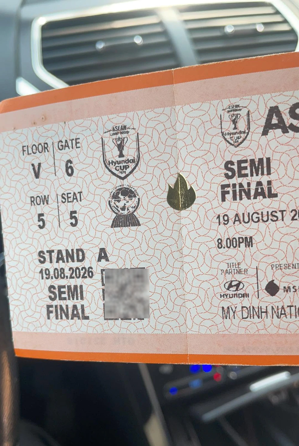 Vé chợ đen Việt Nam vs Malaysia ở bán kết lượt về ASEAN Cup tăng phi mã - Ảnh 1. Vé chợ đen Việt Nam vs Malaysia ở bán kết lượt về ASEAN Cup tăng phi mã - Ảnh 1.