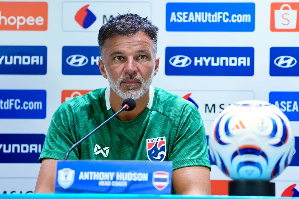 HLV Thái Lan: 'Hãy coi tỷ số vẫn là 0-0, trận lượt về gặp Singapore như một trận chung kết' - Ảnh 1.
