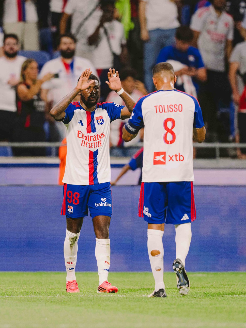 Nhận định Fenerbahce vs Lyon 02h00 ngày 19/8, vòng play-off Champions League: Chủ nhà chiếm lợi thế - Ảnh 2. Nhận định Fenerbahce vs Lyon 02h00 ngày 19/8, vòng play-off Champions League: Chủ nhà chiếm lợi thế - Ảnh 2.